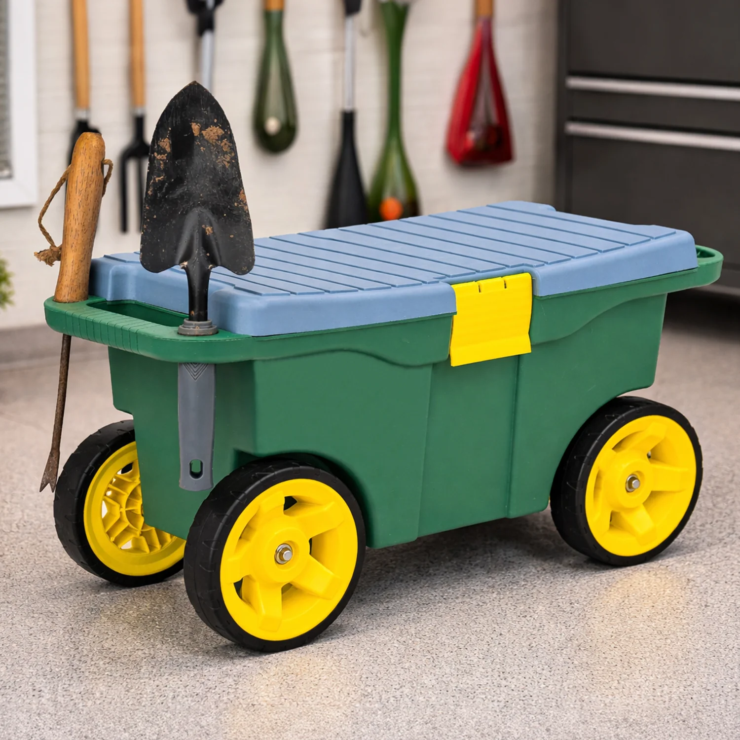 HMF 2-in-1 Gartenwagen mit Sitz und Stauraum, Gartenhocker mit großen Rollen, Rollsitz für Gartenarbeit bis 100 kg, GWS-55CM-06, 55 x 26,5 x 29,5 cm, Grün - Image 7