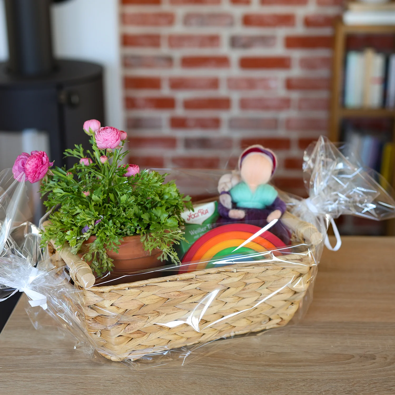 Aufbewahrungskorb geflochten aus Wasserhyazinthe, dekorativer Korb mit Holzgriffen zur Aufbewahrung für Badezimmer, Wohnzimmer, Küche HMF 37277 - Image 15